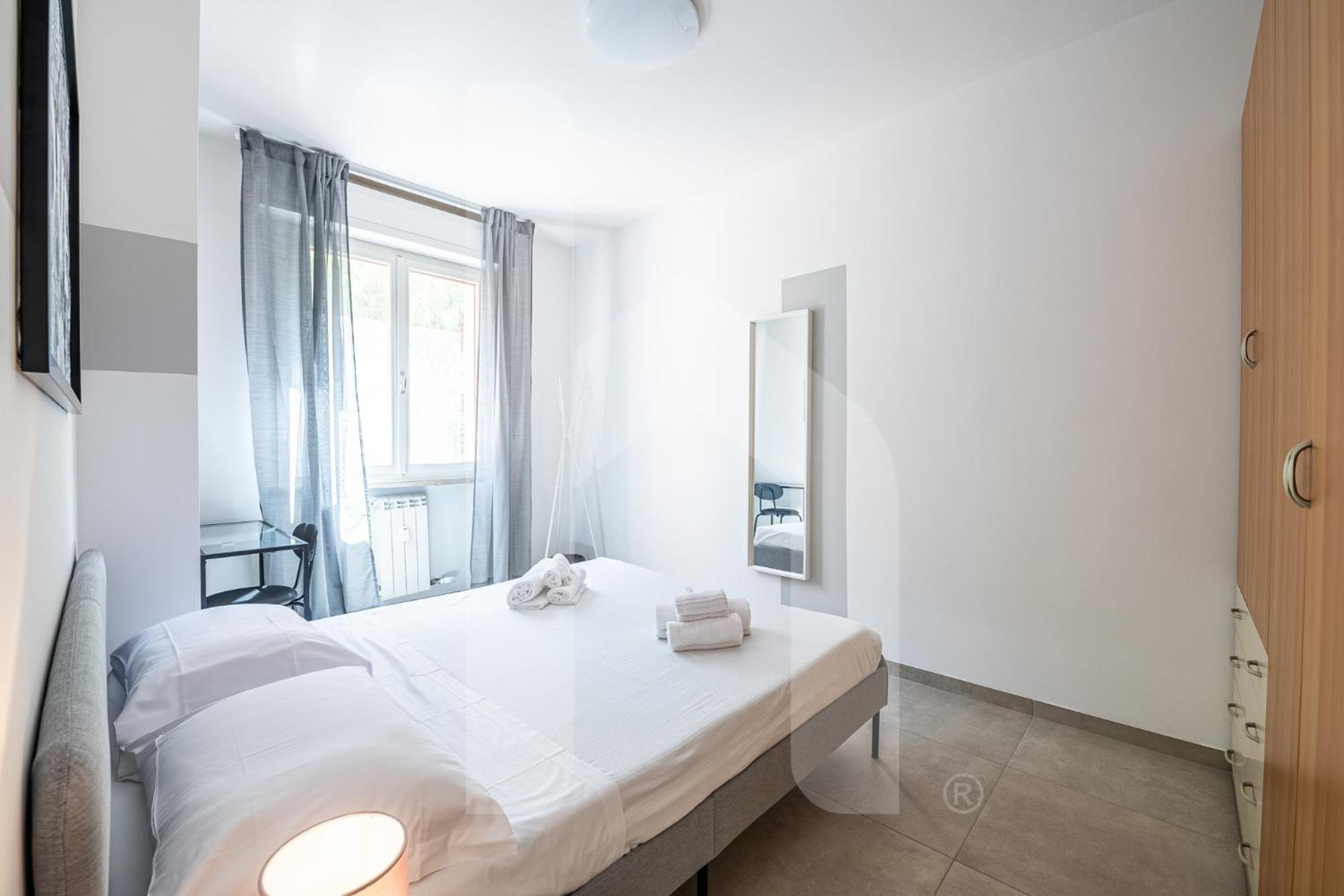 Homiday - New House - Aeroporto - Free Parking Apartment *